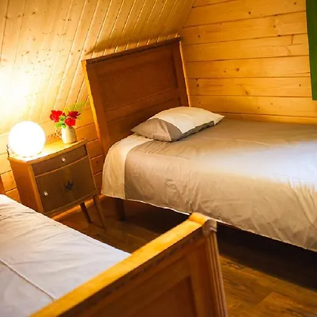 Dom Bratek كارباش