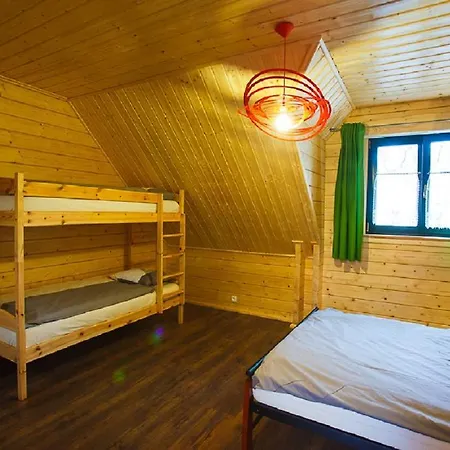 Dom Bratek كارباش