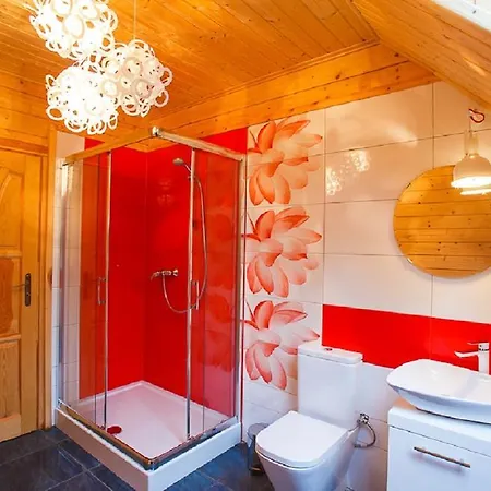 Dom Bratek كارباش