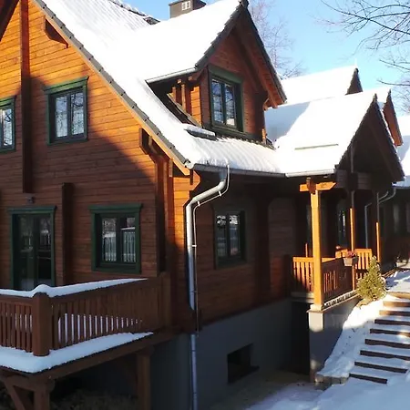 Dom Bratek كارباش